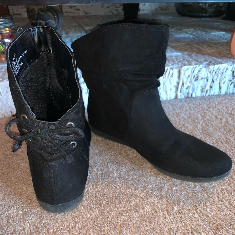Arizona Jeans black ankle boots size 8.5